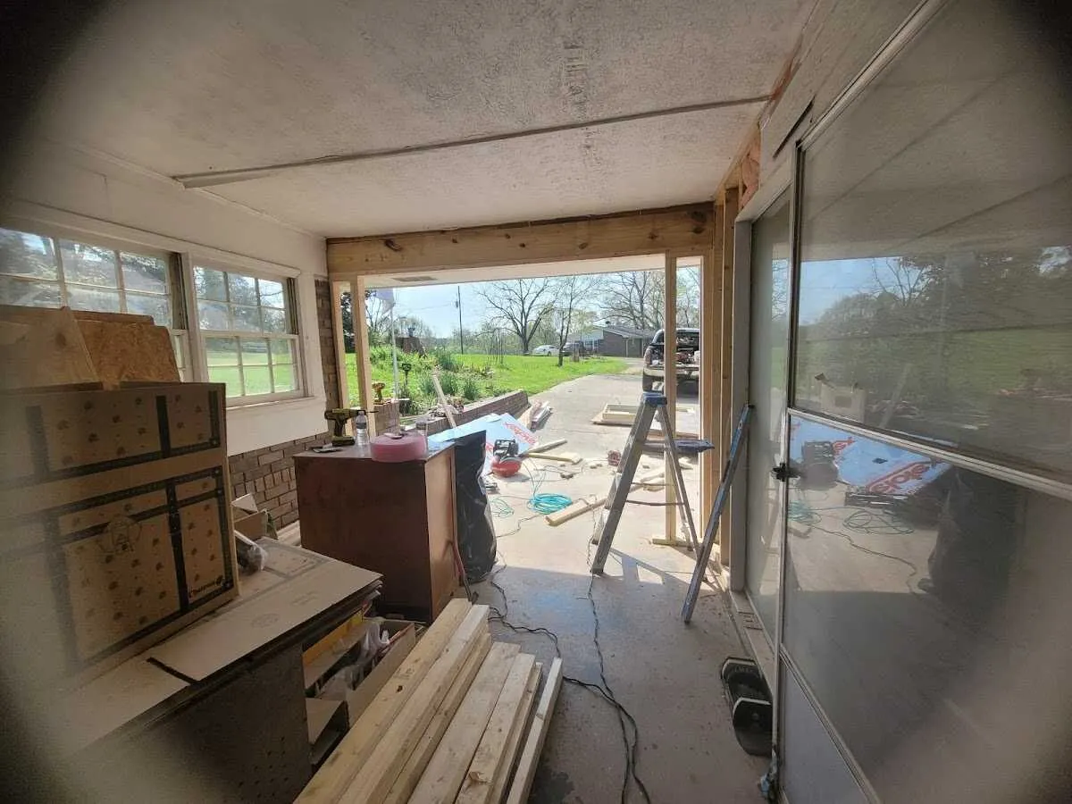 Air movers and dehumidifier for Water Mitigation Services in La Homa